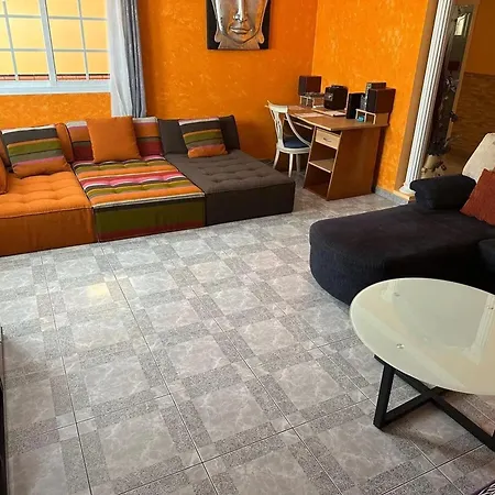 Spacious House Near El Tablero With Fenced Garden Ferienhaus